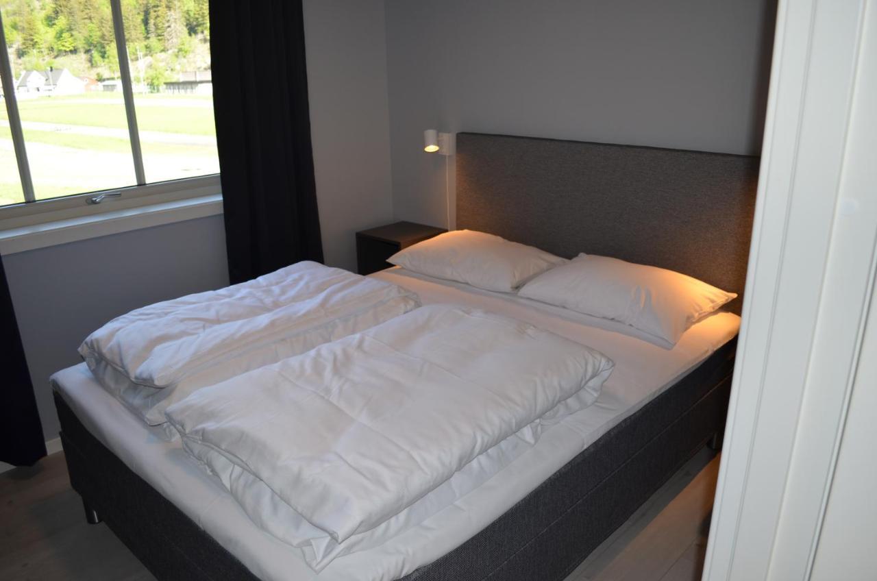 Einemo Apartments Lærdalsøyri Buitenkant foto
